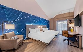 Comfort Inn & Suites Irvine Spectrum